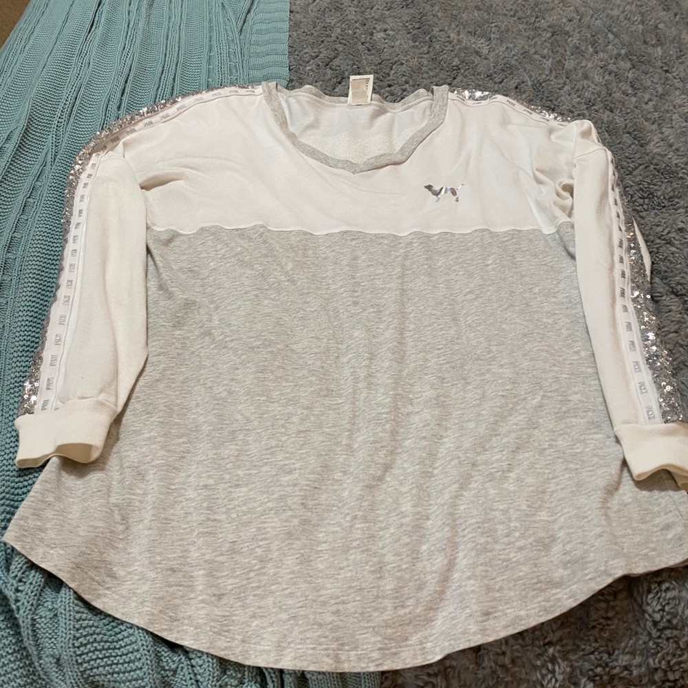 Women’s PInK long sleeve shirt